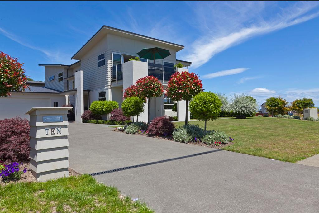 B&B @ Number Ten Taupo Exterior foto